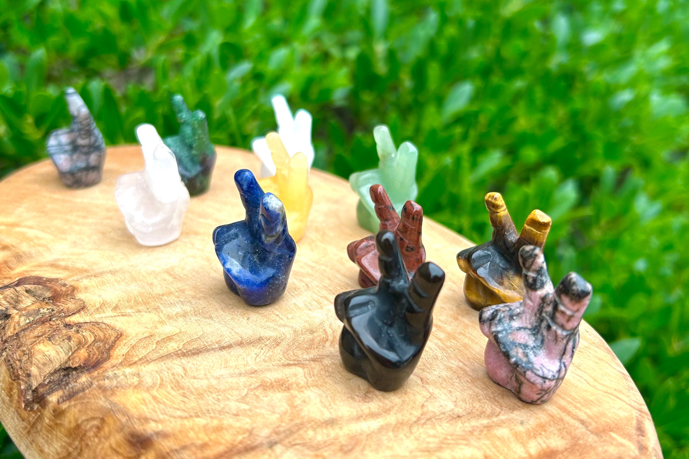 Mini Mix Hand Peace Sign Crystal Carving