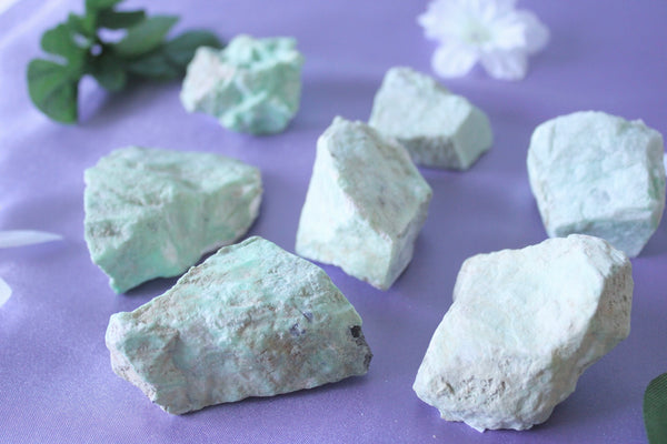 Green Moonstone Raw