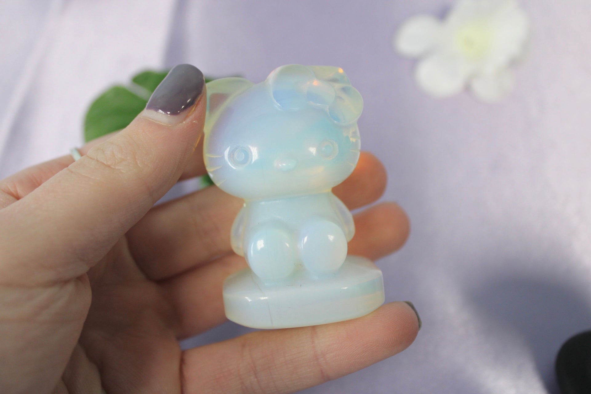 Hello Kitty Crystal Carving
