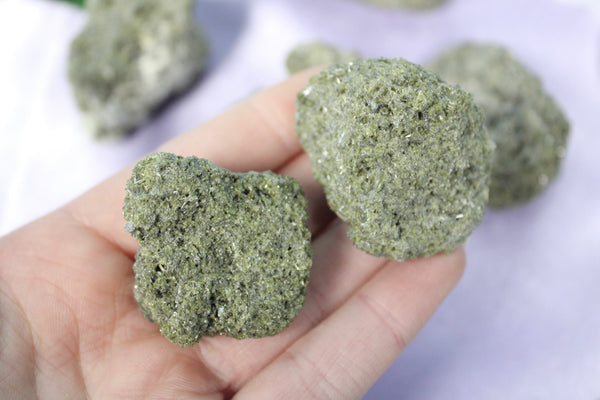 Epidote Raw Stone